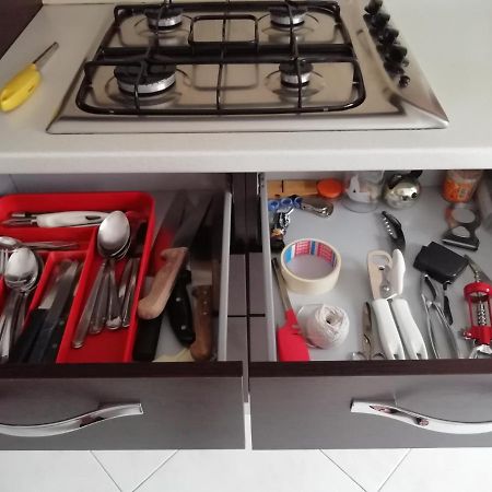 Rosso Tirano Apartment Luaran gambar