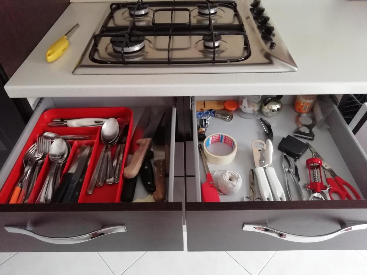 Rosso Tirano Apartment Luaran gambar