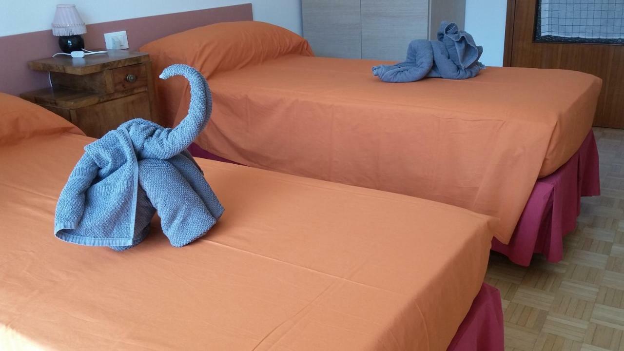 Rosso Tirano Apartment Luaran gambar