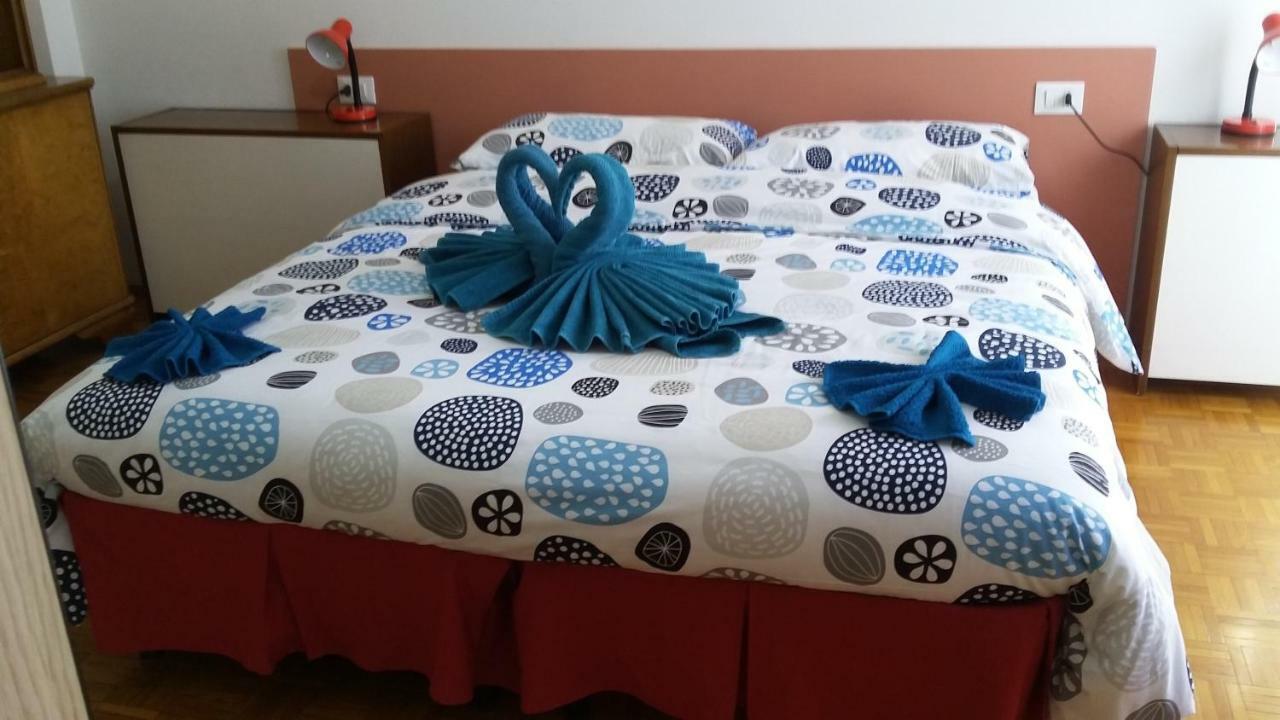 Rosso Tirano Apartment Luaran gambar